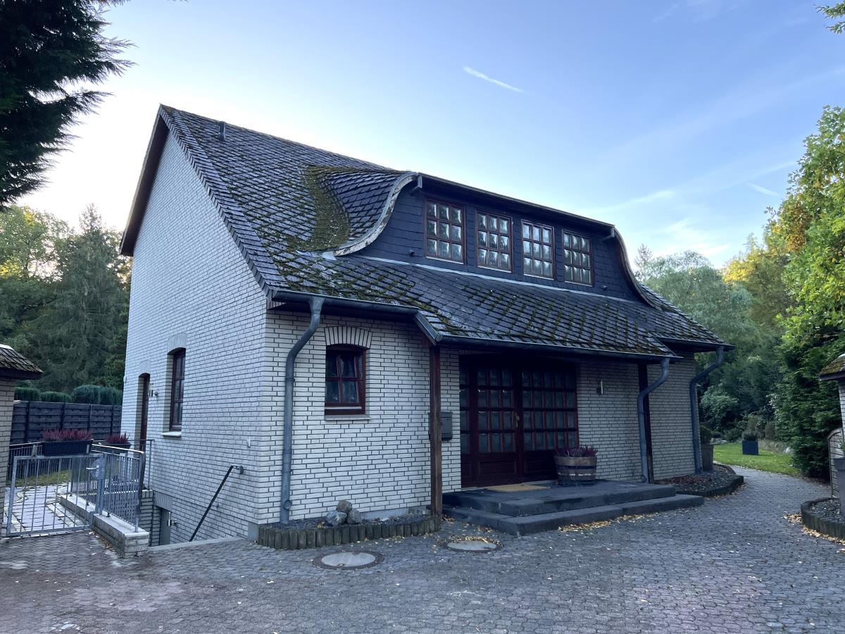 Einfamilienhaus zur Miete 1.500 € 3 Zimmer 119 m²<br/>Wohnfläche 200 m²<br/>Grundstück Schwarzenbek 21493