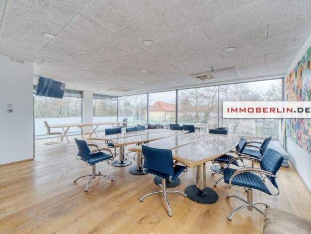 Bürogebäude zum Kauf 4.750.000 € 12 Zimmer 404 m² Bürofläche Karlshorst Berlin 10318