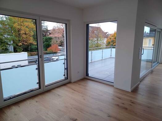 Wohnung zur Miete 700 € 3 Zimmer 98 m² frei ab sofort Hartelstraße 8 Laim München 80689