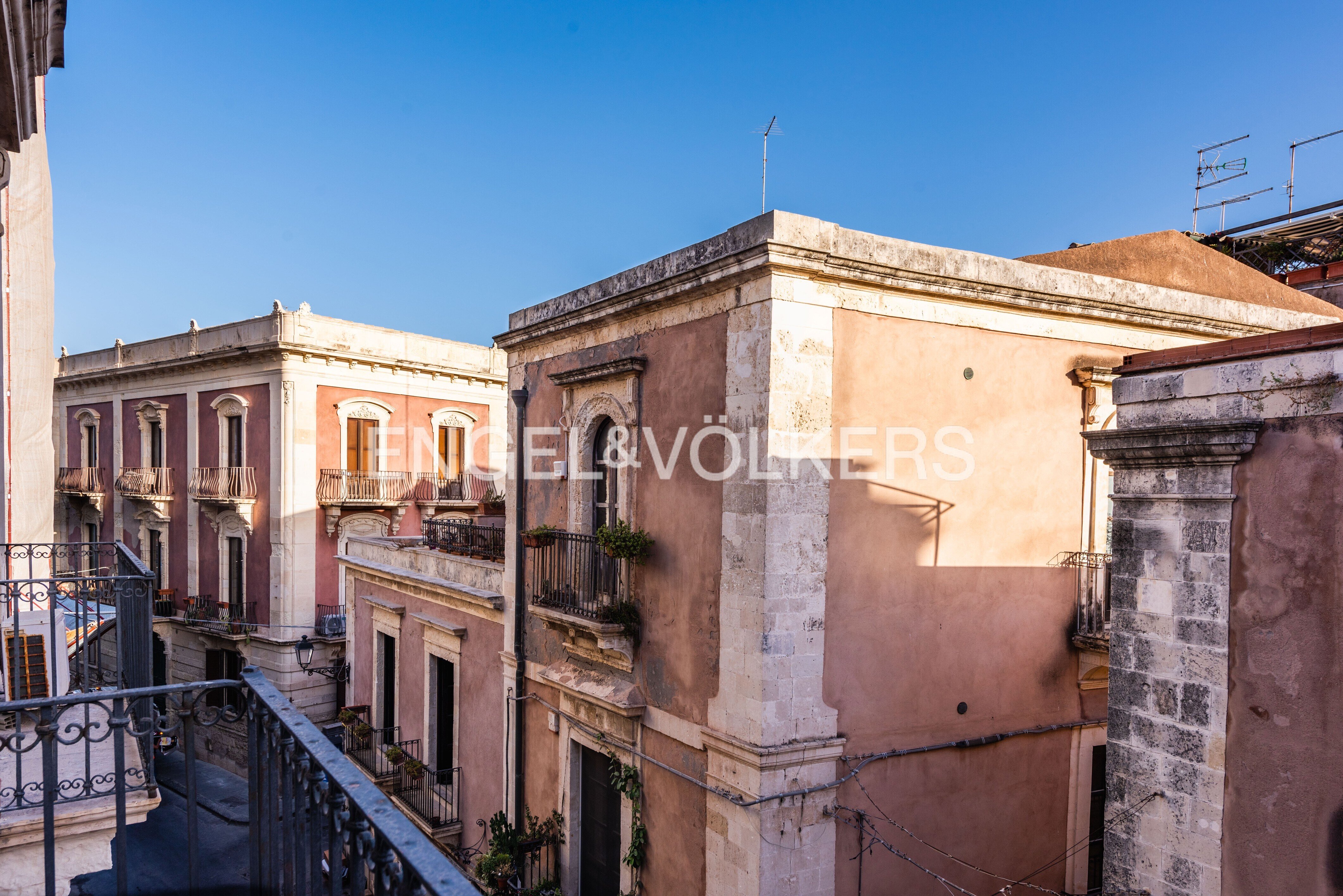 Apartment zur Versteigerung 385.000 € 6 Zimmer 184 m²<br/>Wohnfläche Via Vittorio Veneto 9 Siracusa 96100