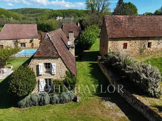 Hotel zum Kauf 1.908.000 € 38 Zimmer 1.525 m² Gastrofläche Tursac 24620