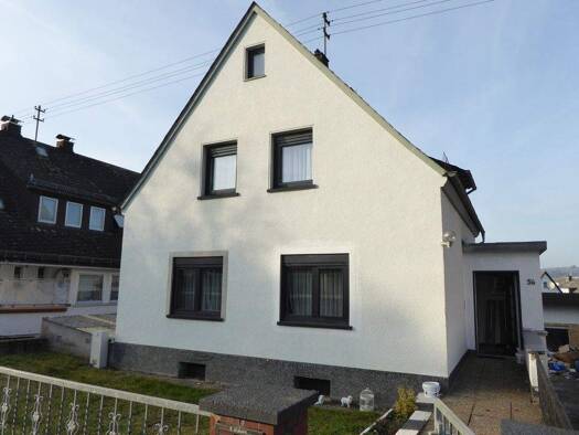 Einfamilienhaus zum Kauf 425.000 € 4 Zimmer 140 m² 643 m² Grundstück Steindorf Wetzlar 35579