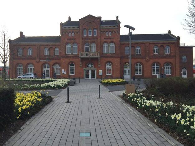 Bürofläche zur Miete provisionsfrei 1.027 € 107 m² Bürofläche Am Bahnhof 1 Diepholz 49356