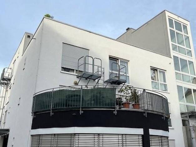 Studio zur Miete 395 € 1 Zimmer 23,5 m² 2. Geschoss frei ab 01.06.2026 Grabbrunnenstraße 6 Stadtmitte Esslingen 73728