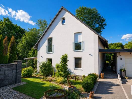 Einfamilienhaus zum Kauf 550.000 € 4,5 Zimmer 147 m² 894 m² Grundstück Acholshausen Gaukönigshofen 97253