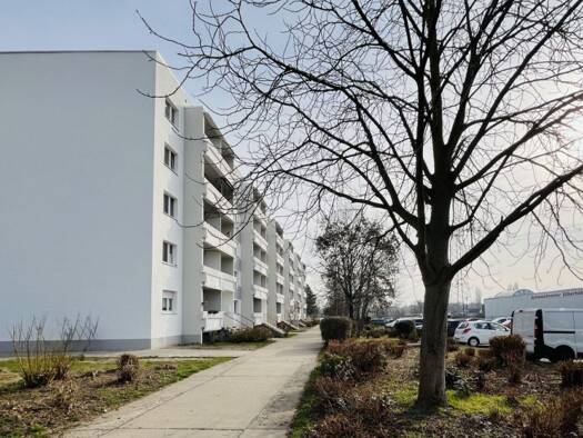 Wohnung zur Miete 330 € 3 Zimmer 57 m² 3. Geschoss Dukatenstraße 3 Silberhöhe Süd 06132