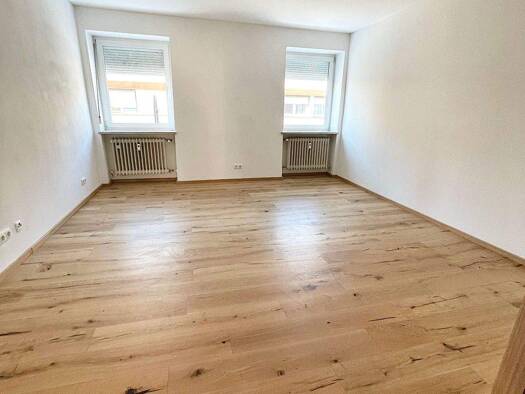 Wohnung zur Miete 749 € 2 Zimmer 107,2 m² frei ab sofort Passauer Straße 4 Indling Pocking 94060