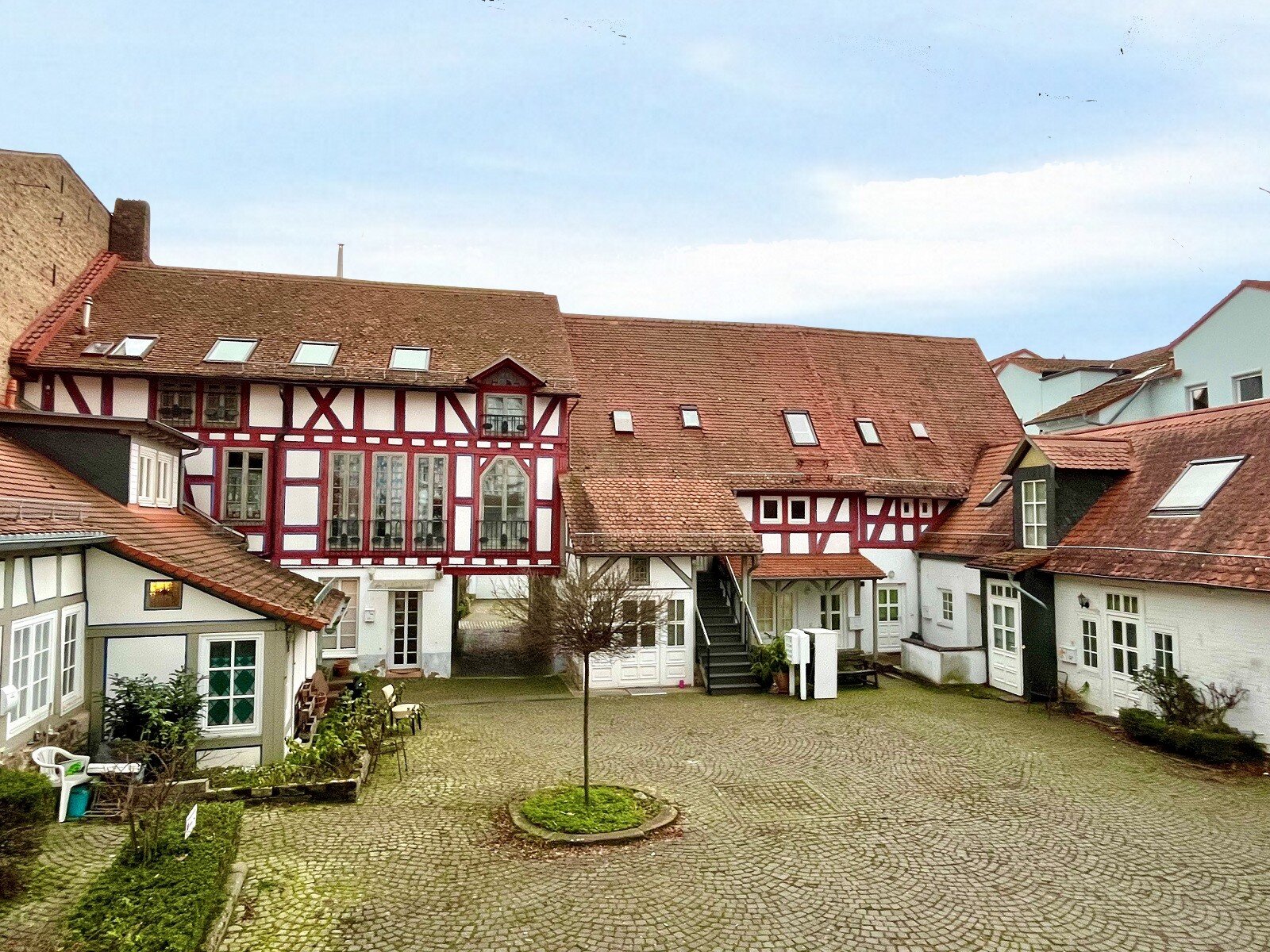 Wohnung zum Kauf 349.500 € 4 Zimmer 104 m²<br/>Wohnfläche 1.<br/>Geschoss Friedrichsdorf Friedrichsdorf 61381