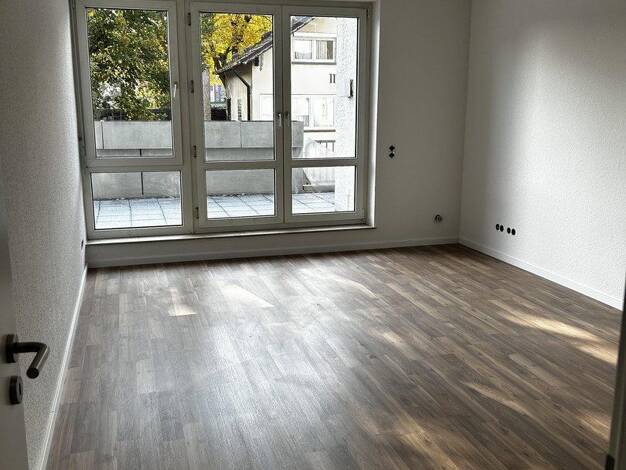 Mehrfamilienhaus zur Miete 850 € 2,5 Zimmer 72 m² 1.200 m² Grundstück Aarstraße 243 Wehen Taunusstein 65232