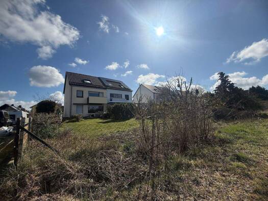 Doppelhaushälfte zum Kauf 469.000 € 5 Zimmer 124,4 m² 348 m² Grundstück frei ab sofort Anwanden Zirndorf 90513