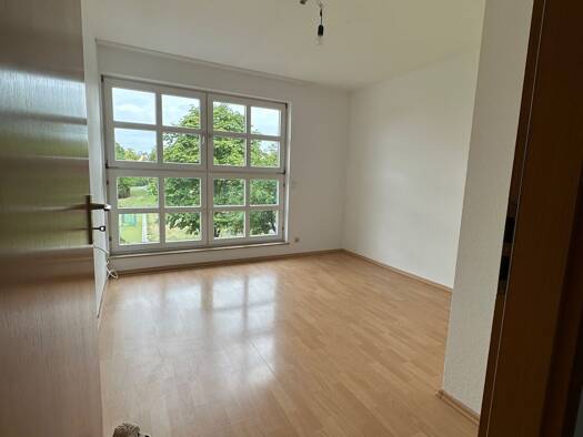 Wohnung zur Miete 1.300 € 3 Zimmer 100 m² Geschoss 2/3 frei ab 01.10.2026 Böblingen Böblingen 71034