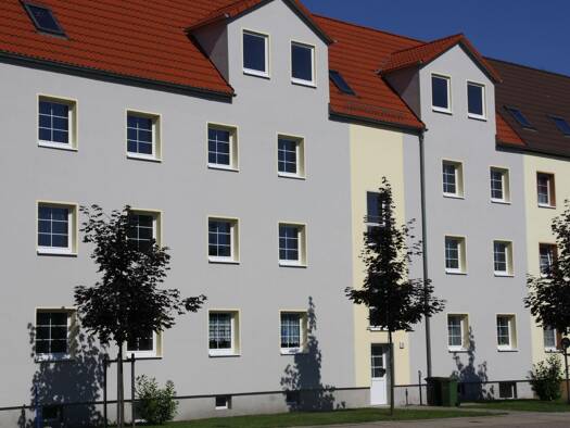Wohnung zur Miete 670 € 4 Zimmer 101 m² Geschoss 1/3 frei ab sofort Helmut-Kohl-Straße 60 Innenstadt Dessau-Roßlau 06842