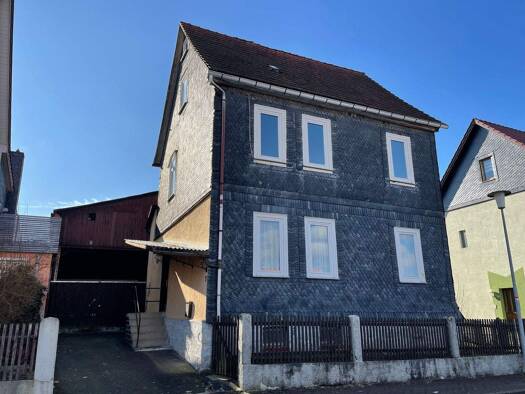 Haus zum Kauf provisionsfrei 79.900 € 9 Zimmer 170 m² 628 m² Grundstück frei ab sofort Vogelhofstraße 7 Schleusingen Schleusingen 98553