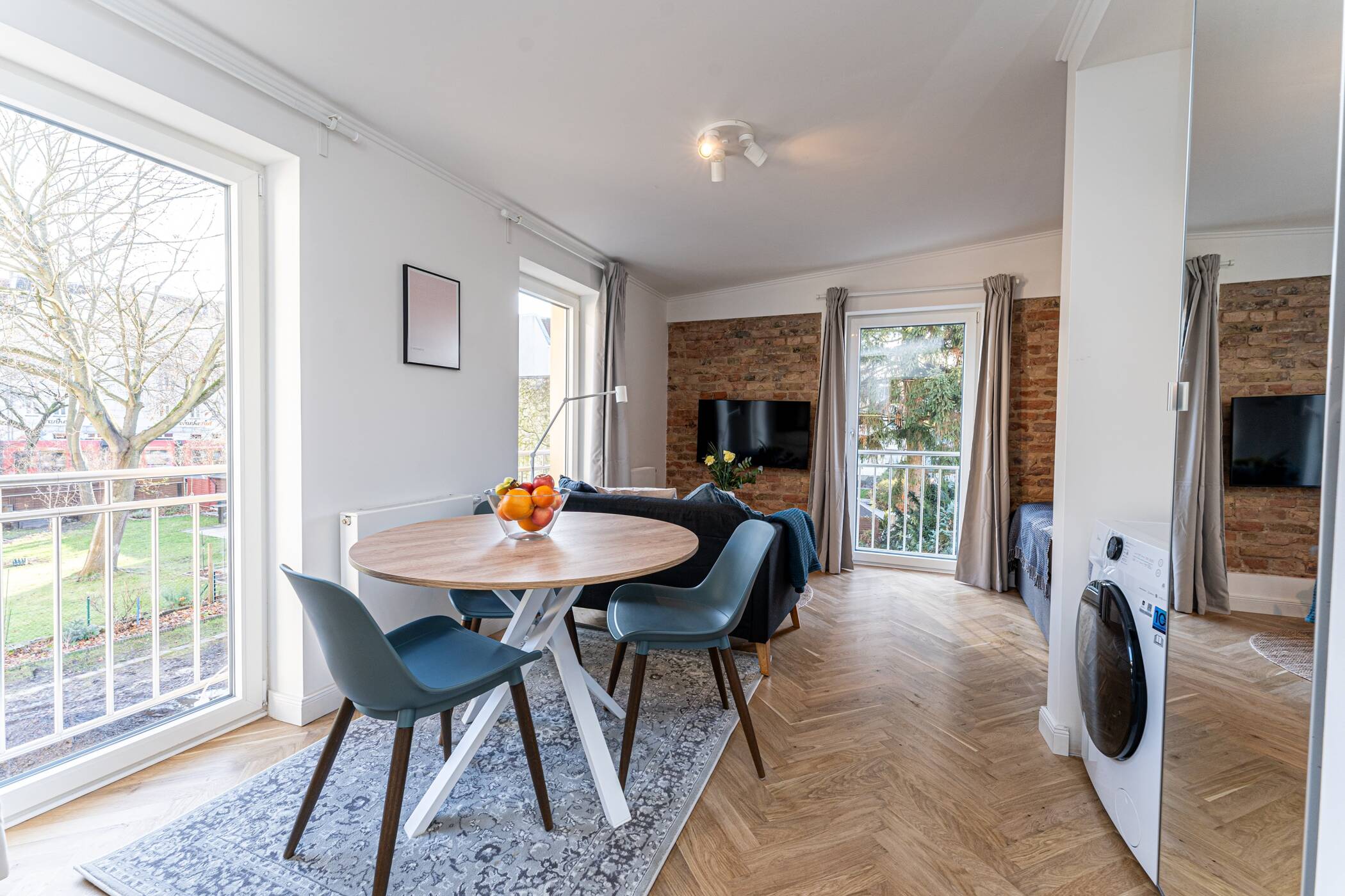 First occupancy: completely renovated studio apartment with garden in a new building in Berlin – Berlin – Vorschaubild 6