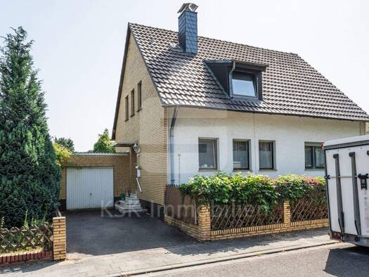 Einfamilienhaus zum Kauf 255.000 € 6 Zimmer 112 m² 352 m² Grundstück Elsdorf 50189