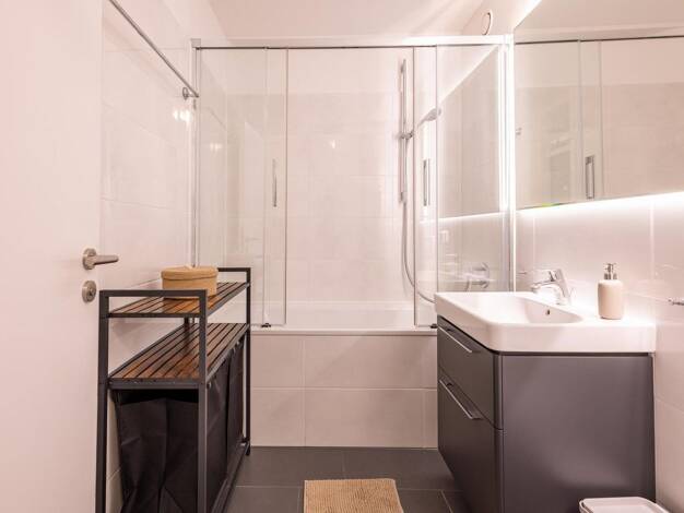 Terrassenwohnung zur Miete 1.850 € 2 Zimmer 50 m² EG Johann-Fichte-Straße 11 Schwabing-Freimann München 80805