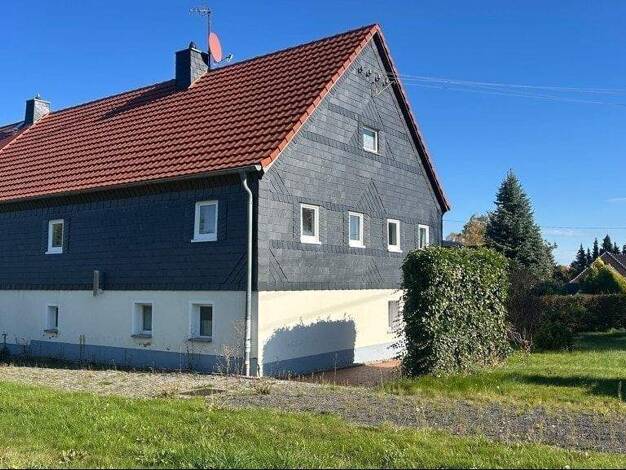 Doppelhaushälfte zum Kauf 71.000 € 6 Zimmer 150 m² 1.674 m² Grundstück Strahwalde 02747