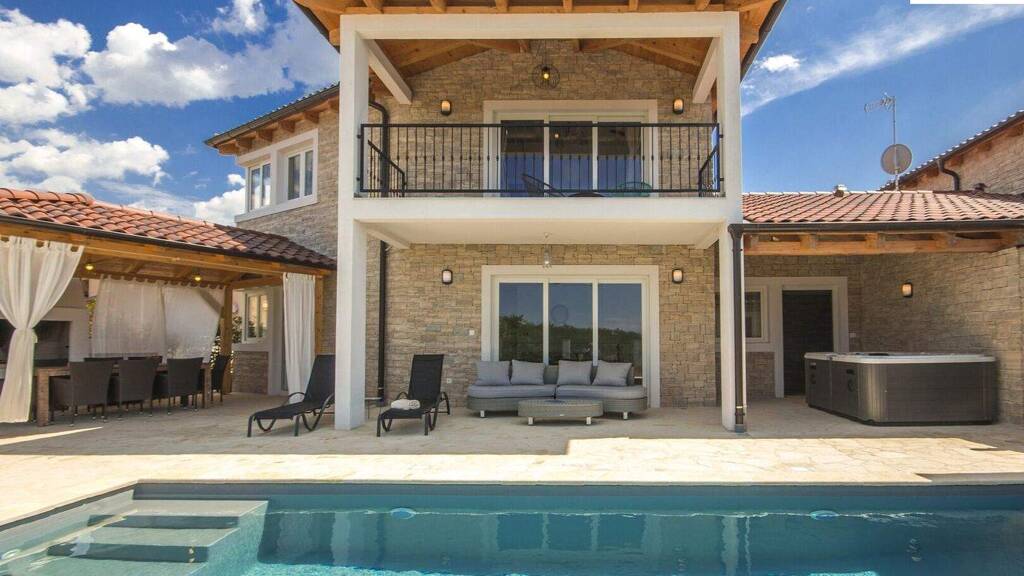 Haus zum Kauf 690.000 € Porec 52440