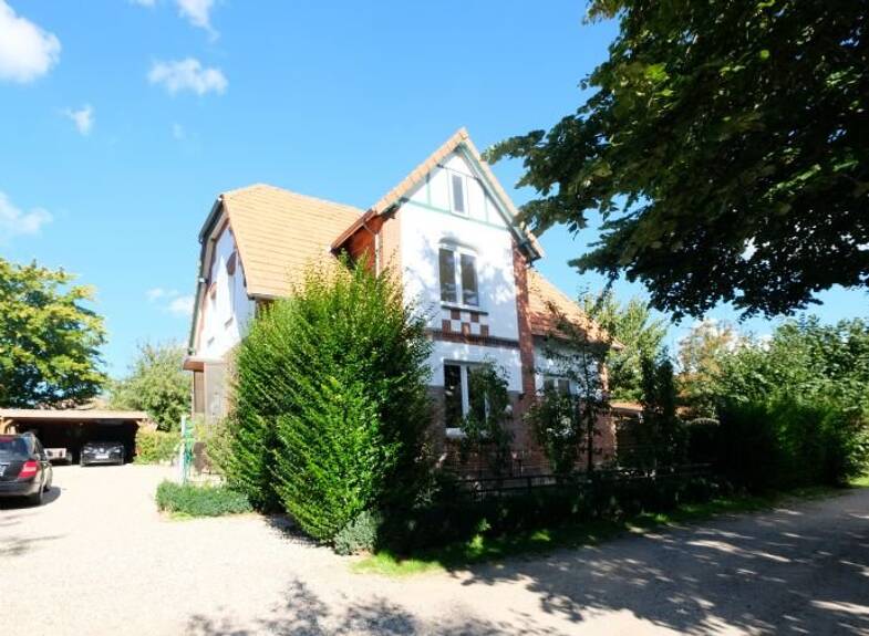 Mehrfamilienhaus zum Kauf 419.000 € 9 Zimmer 236 m² 597 m² Grundstück Damlos 23738
