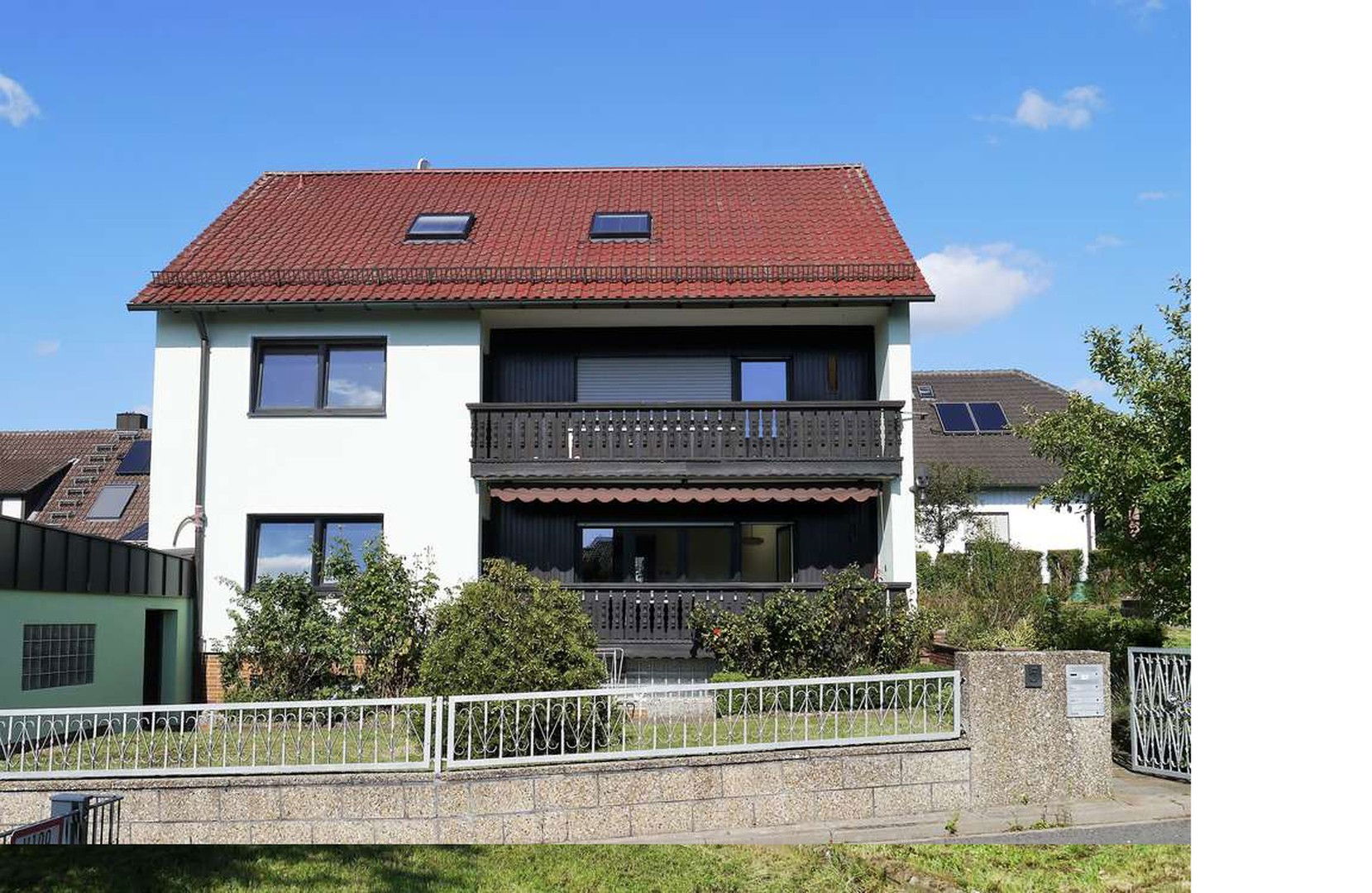 Mehrfamilienhaus zum Kauf provisionsfrei 598.000 € 8 Zimmer 211 m²<br/>Wohnfläche 702 m²<br/>Grundstück Langenzenn Langenzenn 90579