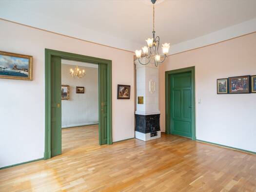 Einfamilienhaus zum Kauf 440.000 € 10 Zimmer 264 m² 332 m² Grundstück Schleswig 24837