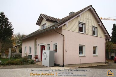 Einfamilienhaus zum Kauf 450.000 € 7 Zimmer 170 m² 680 m² Grundstück Pitzling 24 Pitzling Eichendorf 94428