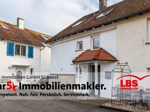 Doppelhaushälfte zum Kauf 298.000 € 5 Zimmer 138 m² 305 m² Grundstück Hausen Singen 78224