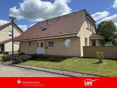 Einfamilienhaus zum Kauf 310.000 € 5,5 Zimmer 164 m² 653 m² Grundstück frei ab sofort Querfurt Querfurt 06268