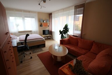 Wohnung zur Miete 321 € 1 Zimmer 38 m² EG frei ab sofort Vacher Str. 108 Schwand / Eigenes Heim 130 Fürth 90768