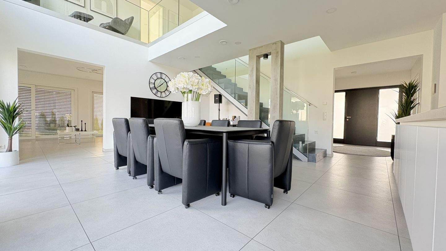 Immobilie in Krauchenwies - Hochwertiges Einfamilienhaus mit offenem Wohnkonzept und viel Platz für die Familie - Bild 0