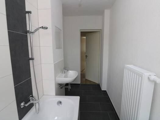 Wohnung zur Miete 429 € 3 Zimmer 56,9 m² 1. Geschoss Geschwister-Scholl-Straße 25 Halsbrücke Halsbrücke 09633