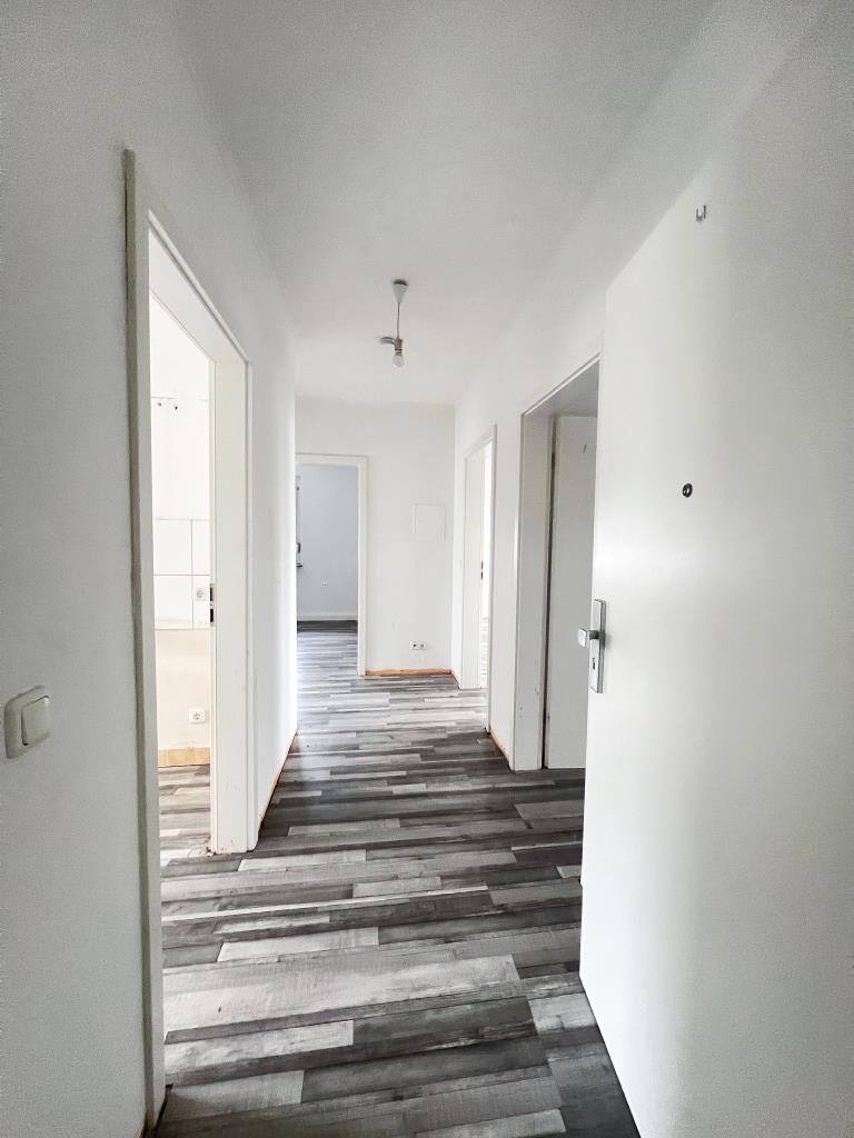 Wohnung zur Miete 689 € 3 Zimmer 62,9 m²<br/>Wohnfläche 1.<br/>Geschoss Angerapper Platz 8 Dresdner Straße / Goethestraße Mettmann 40822