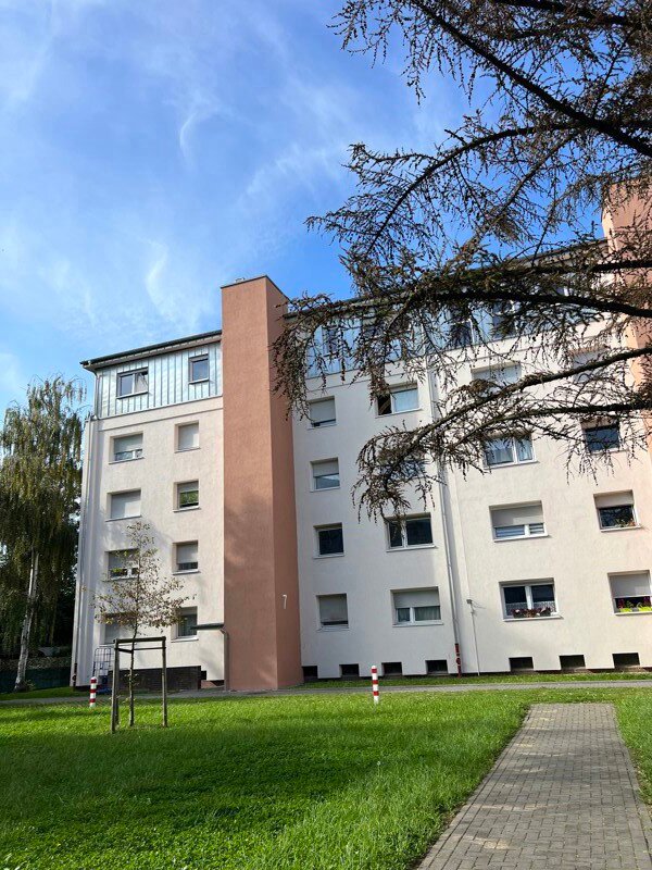 Wohnung zur Miete 704 € 3 Zimmer 67 m²<br/>Wohnfläche 1.<br/>Geschoss 20.12.2024<br/>Verfügbarkeit Gustav-Stresemann-Str. 7 Südstadt Grevenbroich 41515