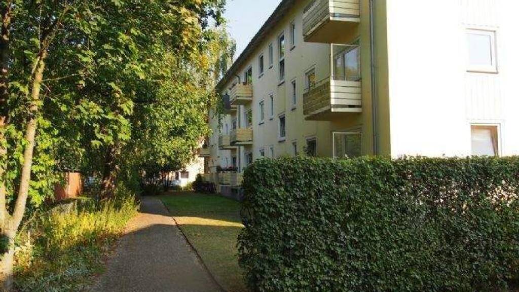 Wohnung zur Miete 585 € 2 Zimmer 39 m² 2. Geschoss frei ab sofort Ahrensburg 22926