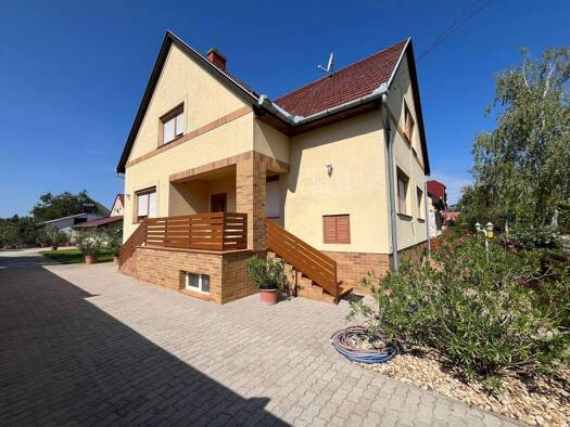 Einfamilienhaus zum Kauf 371.000 € 4 Zimmer 281 m² 640 m² Grundstück frei ab sofort Kecskemét 6000