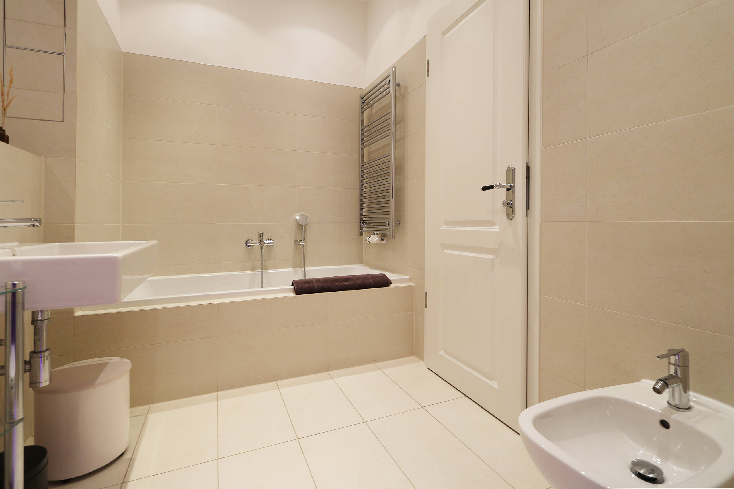 Property thumbnail 13