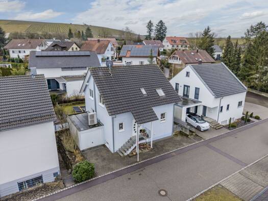 Einfamilienhaus zum Kauf 690.000 € 7 Zimmer 165,4 m² 318 m² Grundstück Abstatt Abstatt 74232