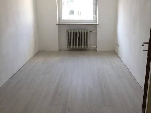 Wohnung zur Miete 800 € 3 Zimmer 75 m² 3. Geschoss frei ab 01.09.2026 Gärten b Wöhrd Nürnberg 90489