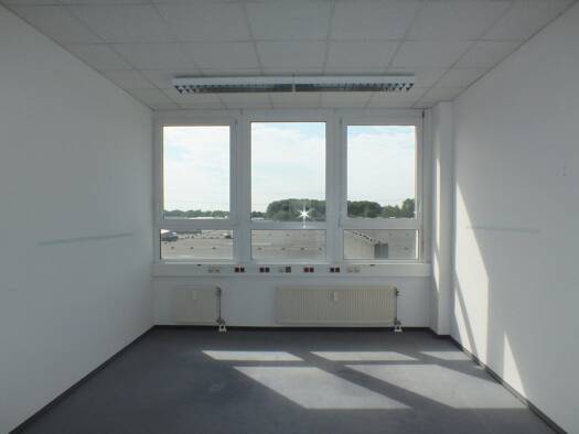 Bürofläche zur Miete 6,50 € 2.521 m² Bürofläche teilbar ab 259 m² Gremberghoven Köln 51149