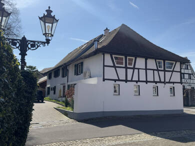 Haus zum Kauf 800.000 € 10 Zimmer 177,7 m² 420 m² Grundstück Weil am Rhein Weil am Rhein 79576