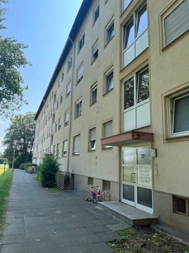 Wohnung zur Miete 935 € 3 Zimmer 70 m² 2. Geschoss frei ab 22.03.2025 Annabergstr. 59 Zeilsheim Frankfurt am Main 65931