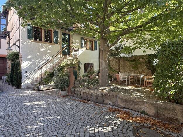 Einfamilienhaus zum Kauf 885.000 € 11 Zimmer 248 m² 618 m² Grundstück Königsbach Neustadt an der Weinstraße 67435