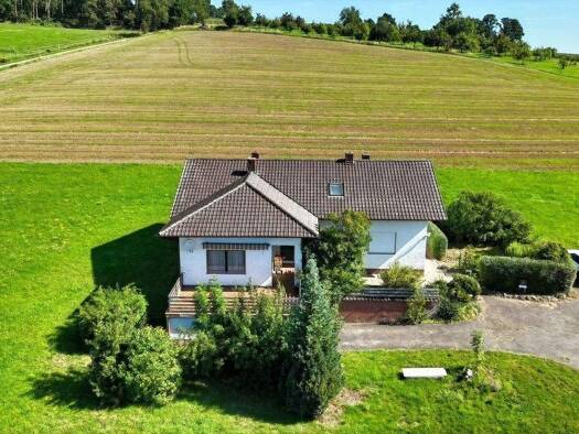 Einfamilienhaus zum Kauf 325.000 € 6 Zimmer 142 m² 3.000 m² Grundstück frei ab sofort Knöbling Schorndorf 93489