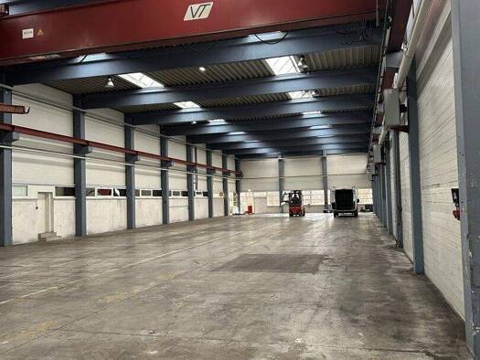 Lagerhalle zur Miete 15.000 € 2.579 m² Lagerfläche Kremstalerstraße 2 Haid 4053