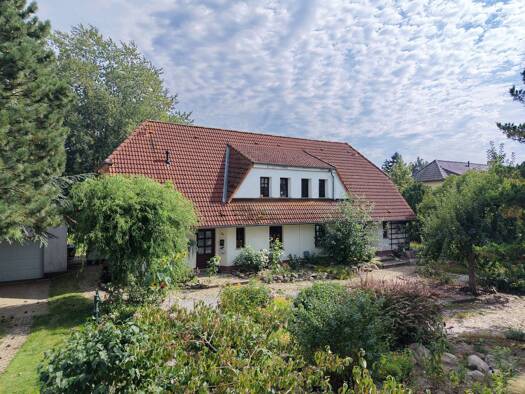 Mehrfamilienhaus zum Kauf 442.000 € 7 Zimmer 243 m² 4.687 m² Grundstück Brünzow Brünzow 17509