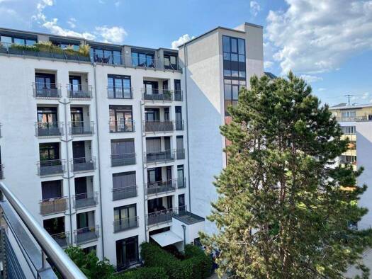 Studio zur Miete 610 € 1 Zimmer 38,5 m² EG frei ab 01.04.2026 Heideloffstr. 20 Glockenhof Nürnberg 90478