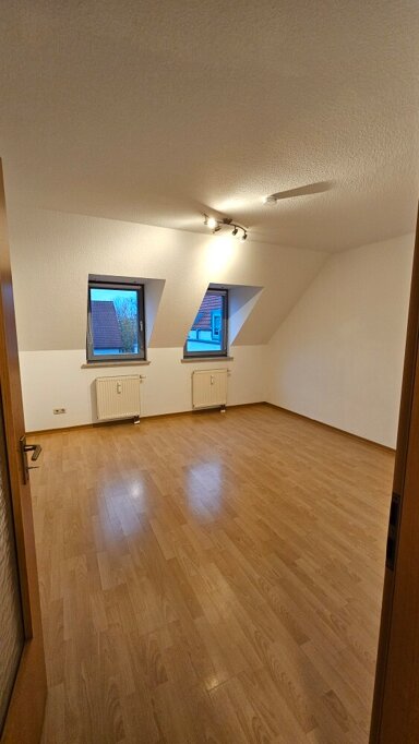 Wohnung zur Miete 535 € 2 Zimmer 45 m² 2. Geschoss frei ab sofort Bertha-von-Suttner-Straße Gerbrunn 97218