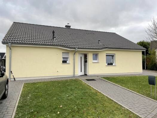 Bungalow zur Miete 1.250 € 4 Zimmer 105 m² 471 m² Grundstück Am Feldbach Stadtgebiet Lichtenau 77839