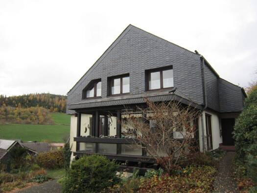 Haus zum Kauf 390.000 € 6 Zimmer 170 m² 605 m² Grundstück Brandenburger Straße Bad Berleburg 57319