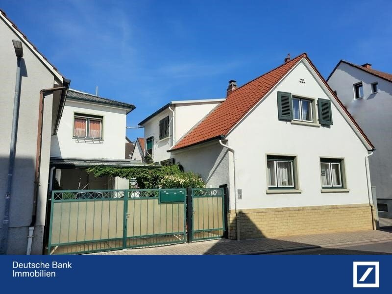 Mehrfamilienhaus zum Kauf provisionsfrei 430.000 € 9 Zimmer 188 m²<br/>Wohnfläche 308 m²<br/>Grundstück Obertshausen Obertshausen 63179